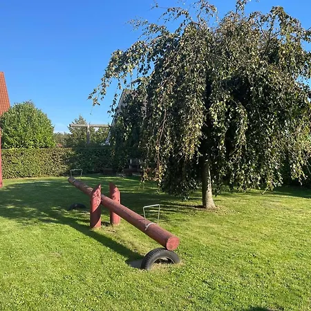 Ferienwohnungen Wiek, Haus Luv & Lee Wiek auf Ruegen Exterior photo